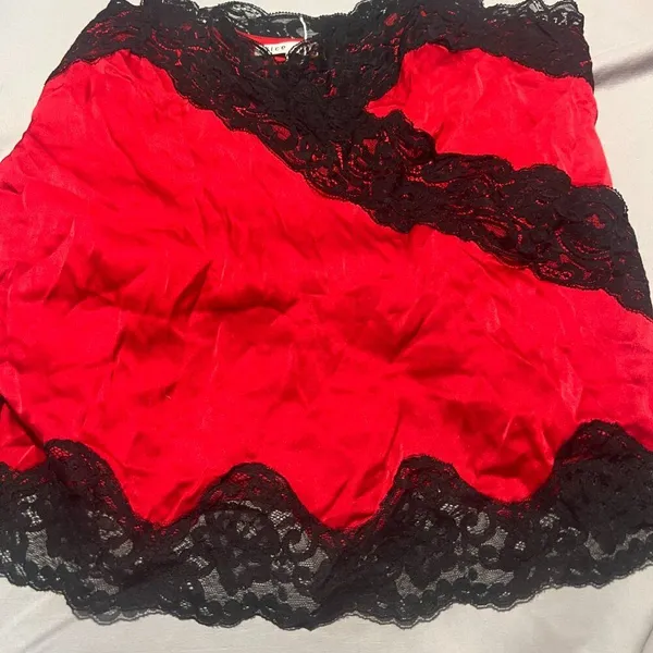 Alice +‎ Olivia Dorine Mock-Wrap Lace-Trim Silk Camisole Top size M - Image 6