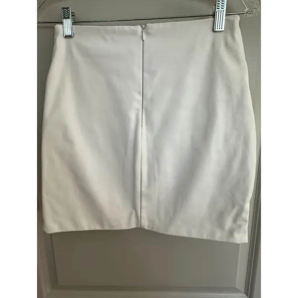 Kenzie + Francesca's White Faux Leather Mini Skirt Women's Sz S - Image 3