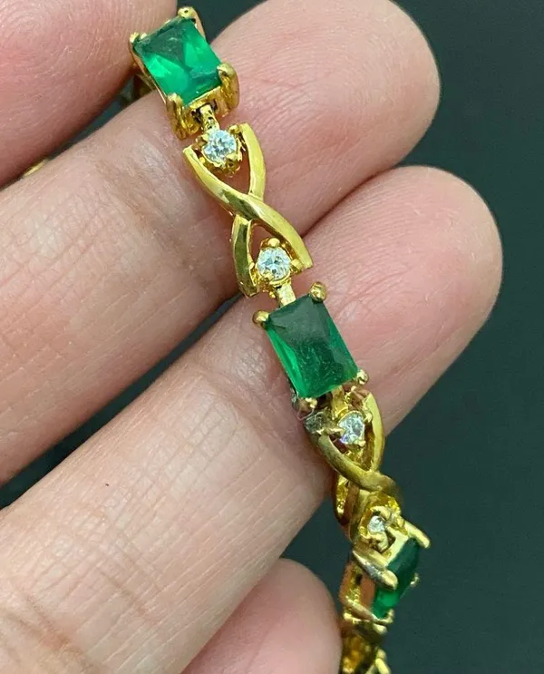 Unsigned Gold-tone Emerald Green & Clear CZ Stone 7.5” Tennis Bracelet 8.7g - Image 14