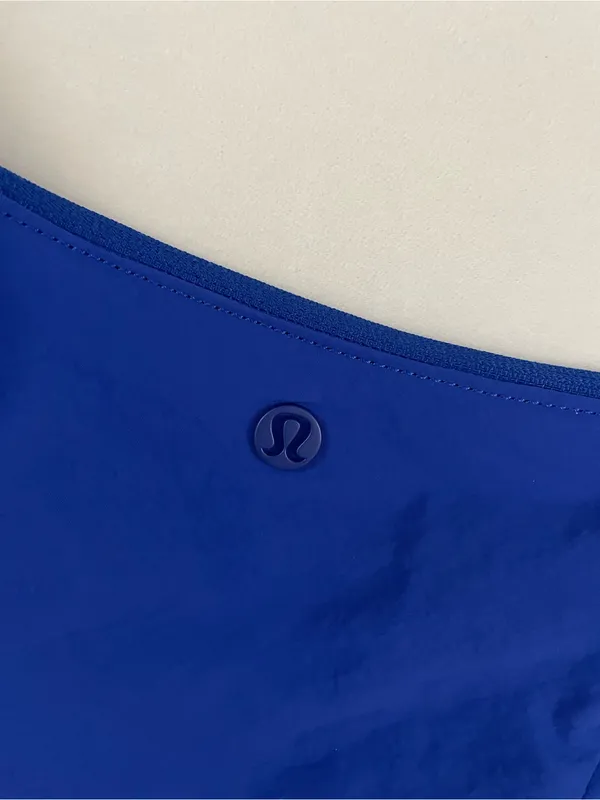 Lululemon NWT Slouchy Sling Bag Blue 6L Adjustable Straps Water Repellent - Image 11