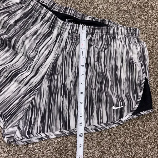 Nike Women's Multicolored Patterned Shorts XL - Image 5