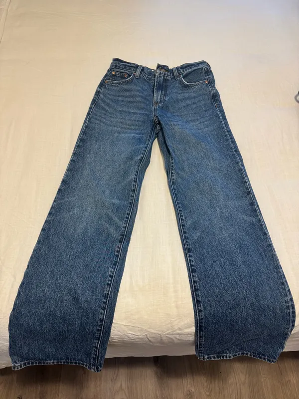 Aritzia Lo Rise Farrah Jeans - Image 2