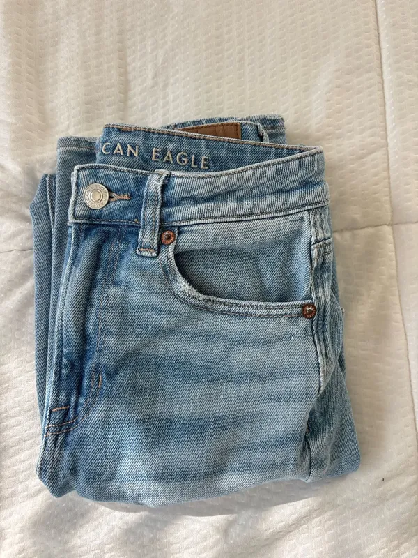 American Eagle Jeans - Image 4