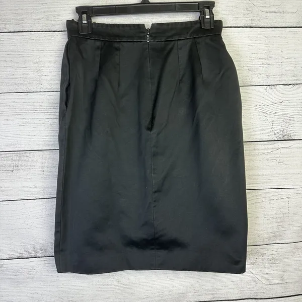GUCCI Black Pencil Skirt‎ Gold Buckle Leather Tassels Women's US 4 Career - Image 2