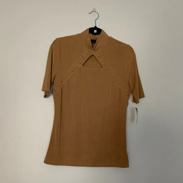 I.N.C. International Concepts Short Sleeve Cutout Mock Neck Top Light Camel - Image 7