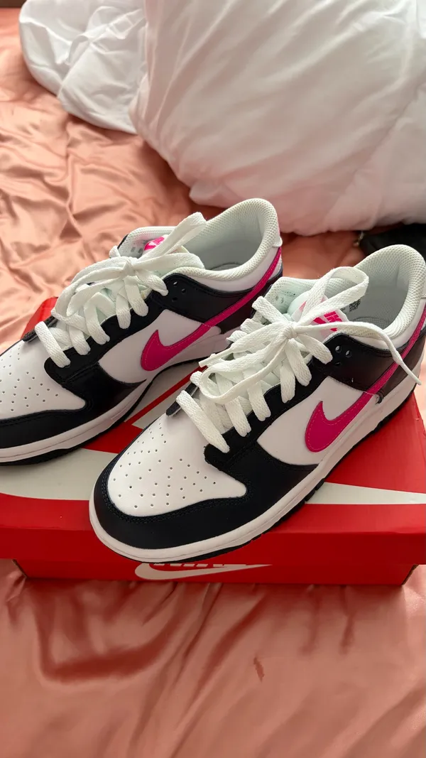 Nike Dunk Low Women’s - Image 2