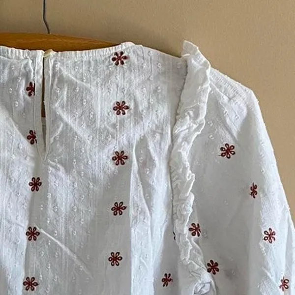 white cottage core floral embroidered blouse top - Image 7