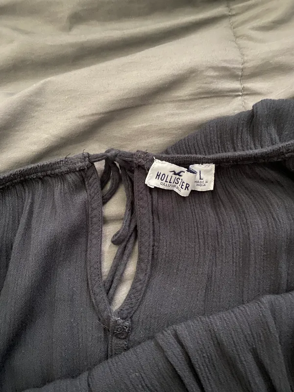 Hollister Off-the-Shoulder Tank Top - Image 4