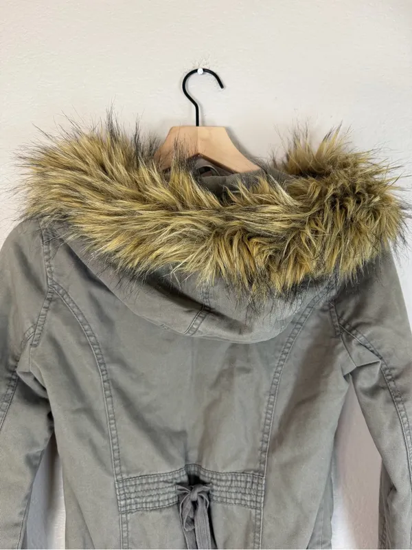 Y2K Hollister Bella Swan Olive Green Fur Trim Hooded Jacket Grail size Small - Image 8