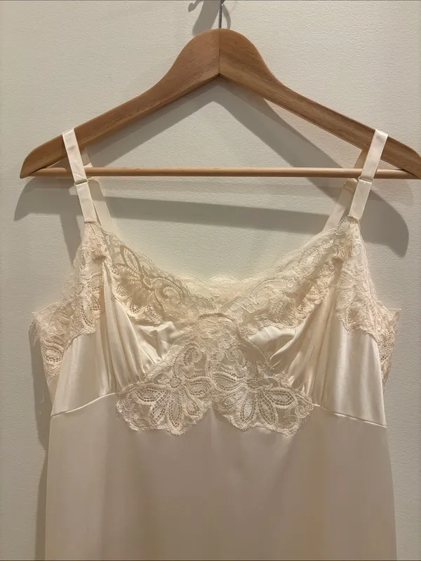 Vtg Shadowline Slip Cream Lace Retro Nylon Size Medium - Image 2