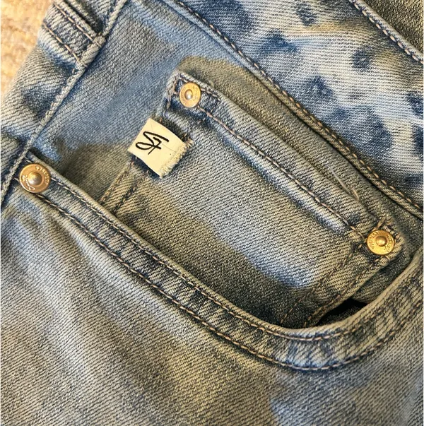 Seven7 Jeans High-Rise 14 - Image 4