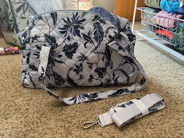 Vera Bradley Medium Travel Bag - Image 2
