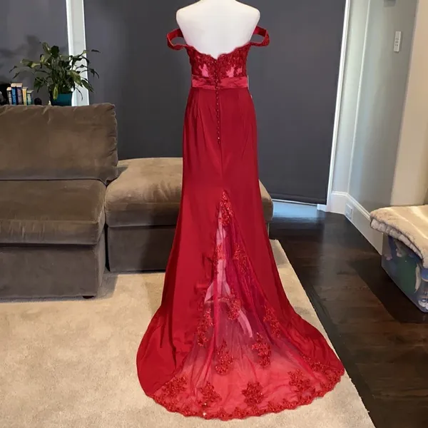Women’s Deep Red Full Length Prom Party Formal Dress with Small Train Size 4 NWT - Image 4