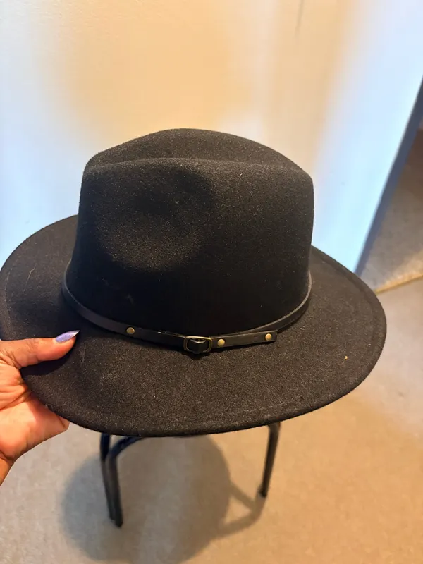 Ladies black belted wide brim Fedora hat - Image 2