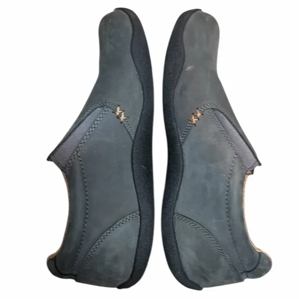 KURU KIVI Women’s Gray Suede‎ Leather Slip On Shoes 10.5 Wide - Image 3