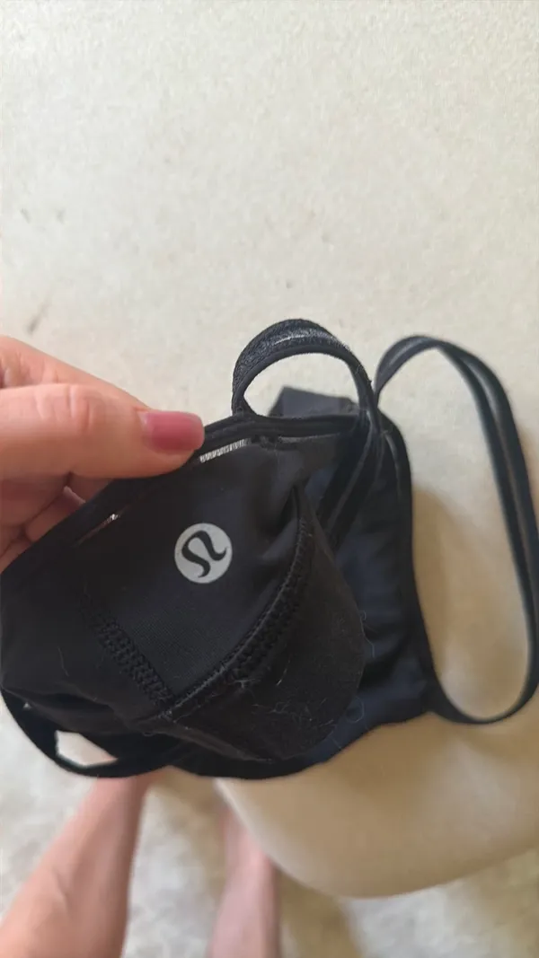 Lululemon Sports Bra 6 - Image 4