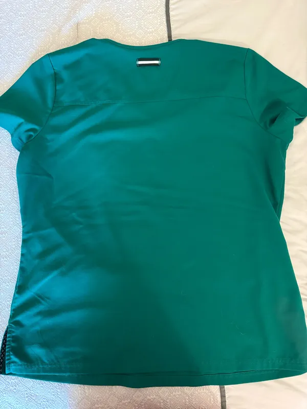 Hunter Green Scrub Top Size L - Image 3