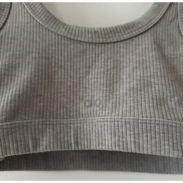 Alo Yoga Wellness Ribbed Heather Grey Athletic Sports Bra Size S - Image 4