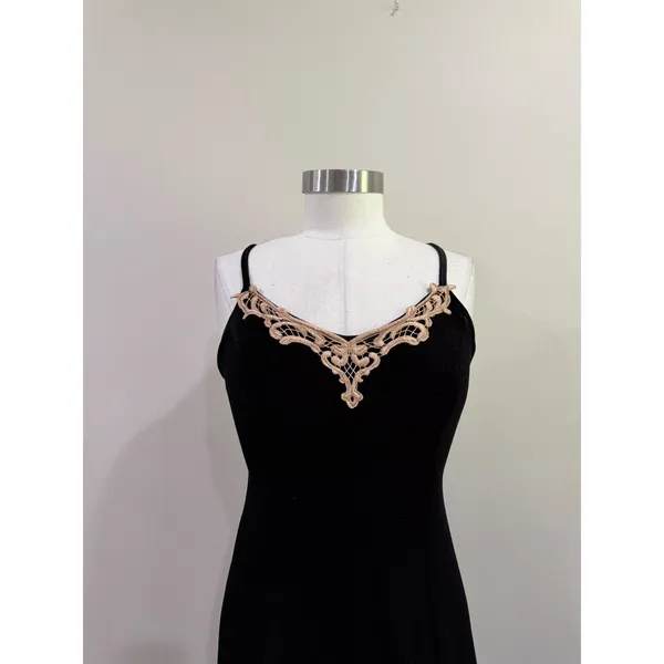 Vintage Delicates Black Velvet Maxi Nightgown Lace Neckline Side Slit Small - Image 5