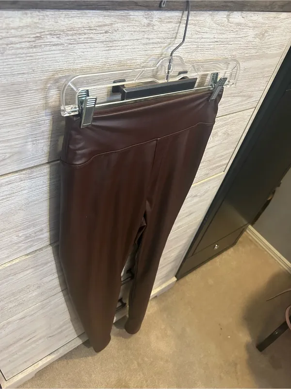 OFFLINE By Aerie ~ Real Luxe Faux Leather Legging Chocolate Brown Medium - Image 4
