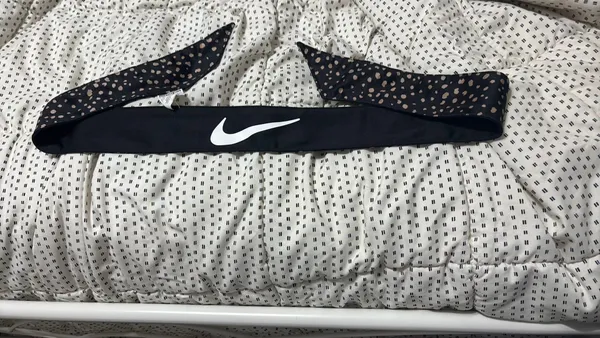 Nike Tie Headband Reversible - Image 4