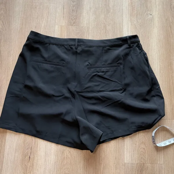 Edikted Black High-Rise Tailored Bermuda‎ Shorts - Image 3