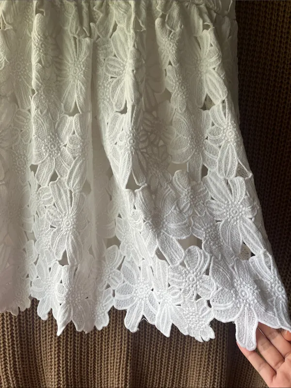 Urban Girl Nites White Floral Lace Sleeveless Midi Dress with Scalloped Hem - Image 4
