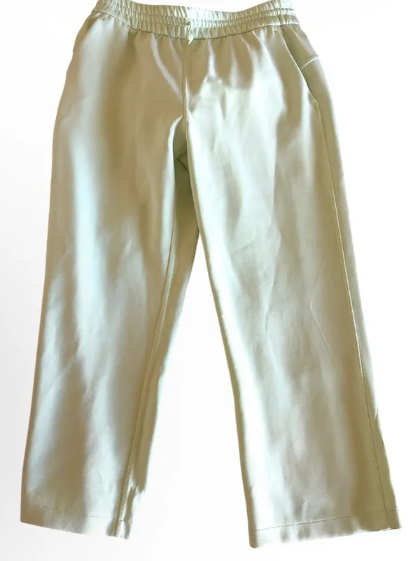Lululemon Athletica high rise straight leg crop softstream pant - Image 3