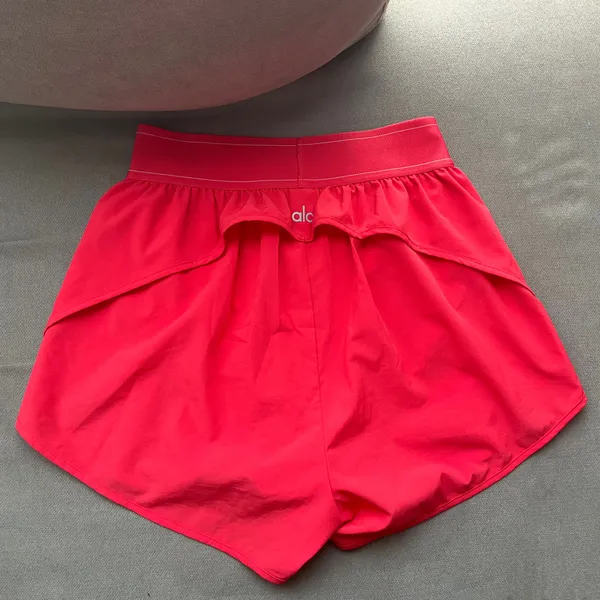 Alo Yoga Match Point Short Candy Red XS - Image 5