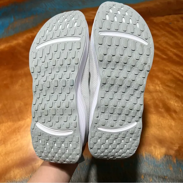 Nike Promina Walking Shoes Light Gray Metallic Sneakers size 7.5 - Image 8