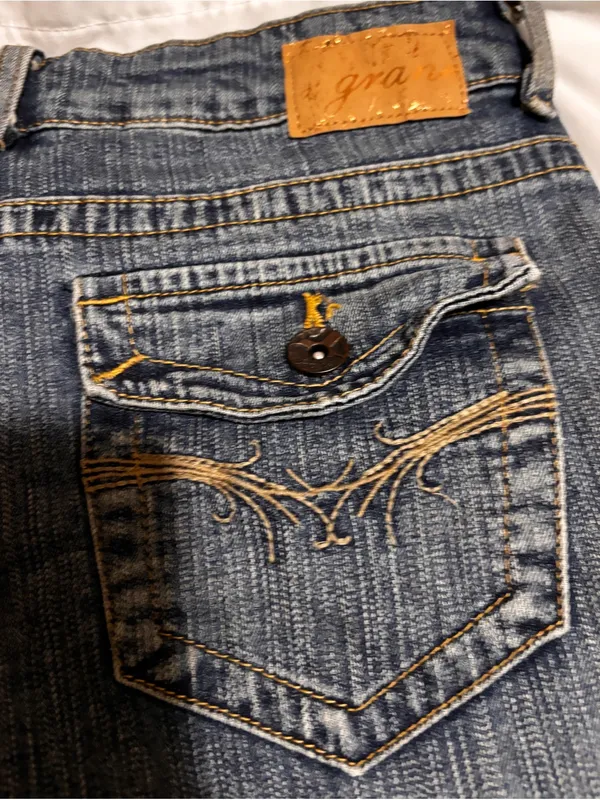 Gra 2 Womens Blue Denim Jeans Size 7 Embroidered Flap Pocket Bootcut Y2K - Image 4