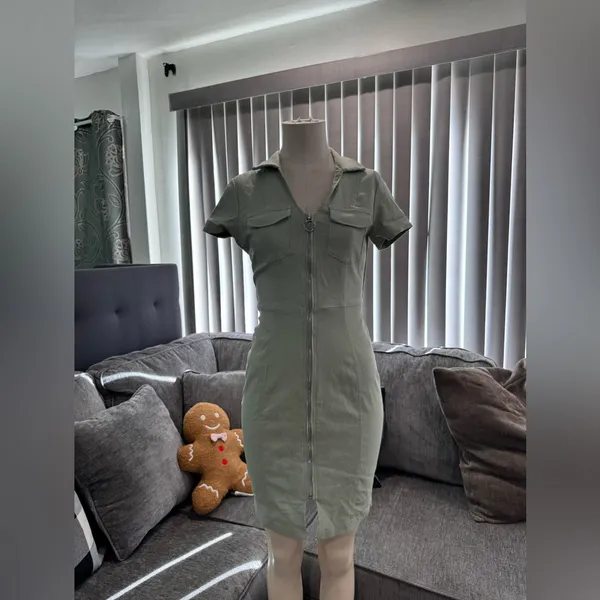 🍒🌸AMTIOUS green zip front denim dress✨ - Image 4