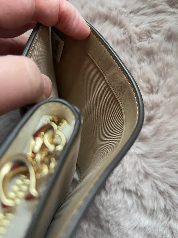Coach Snap Wallet In Signature Canvas With Heart Print - Image 12