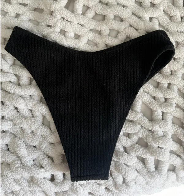 Black High - Image 2
