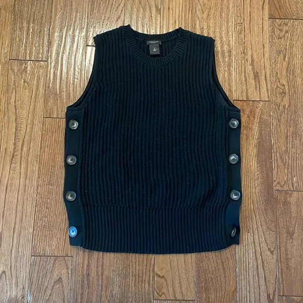 Ann Taylor black ribbed knit button side vest tank medium - Image 8
