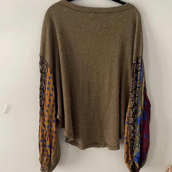 Free People We the Free Blossom Thermal Balloon Sleeve Top Size Medium - Image 9