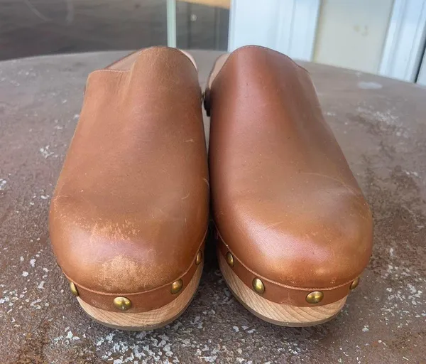 leather Convertible leather clogs in tan sz 6.5 / 50mm heel - Image 6