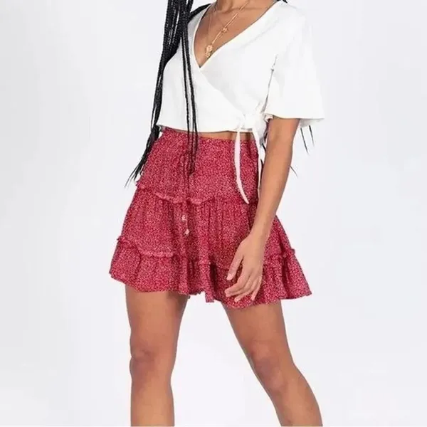 PRINCESS POLLY red floral print mini skirt size 0 women’s - Image 9