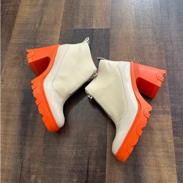 Sorel Women's Brex Orange Heel Lug Sole Chelsea Boots Size 9 - Image 9