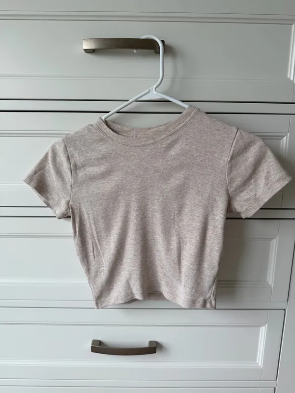 Hollister Short Sleeve Top - Image 3