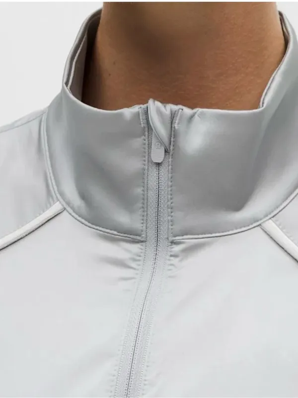 NWT Lululemon Stretch Satin flocked training jacket medium silver - Image 5