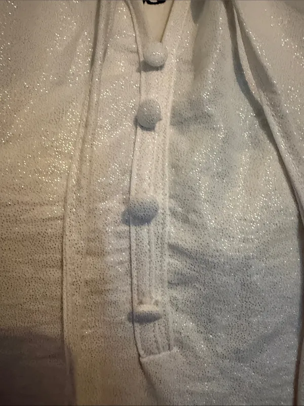 Como Black Sleeveless Ruffle Tie-Neck Camisole in White - Image 5