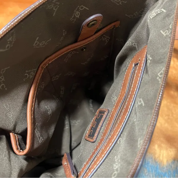 Born boc brown leather shoulder bag contrast stitching brass details - Image 4