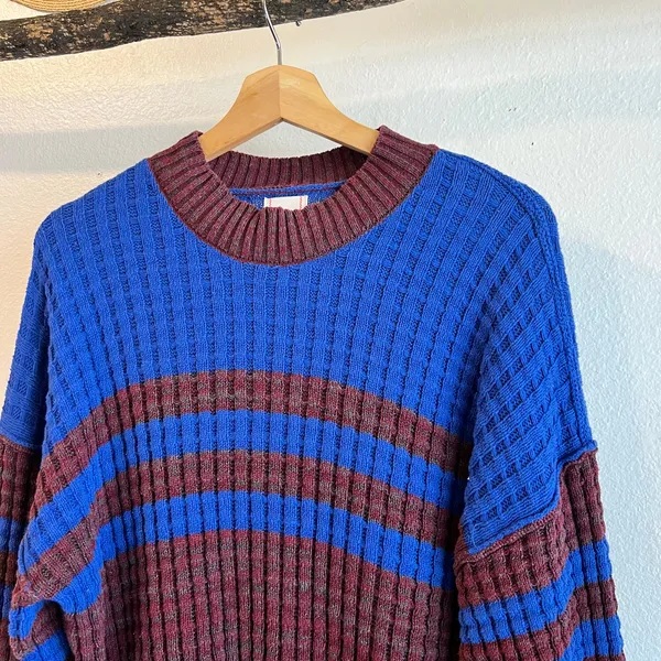 BDG Max Waffle Blue Burgundy Chunky Oversized Knit Sweater Size XS - Image 3