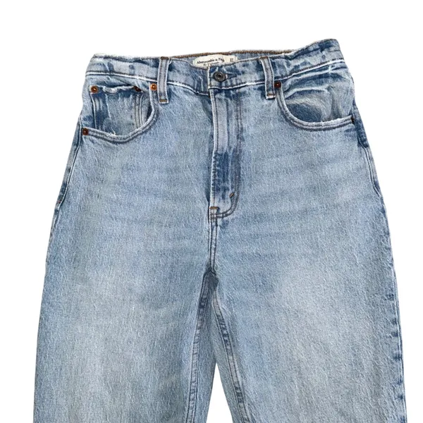 Abercrombie & Fitch 90s Straight Ultra High Rise Jeans Women 27 Light Wash‎ Good - Image 2