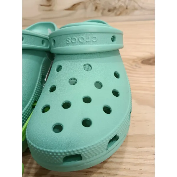 Crocs Classic Platform Clog Mint Green Womens Size 7 Chunky Slip On Shoes - Image 5