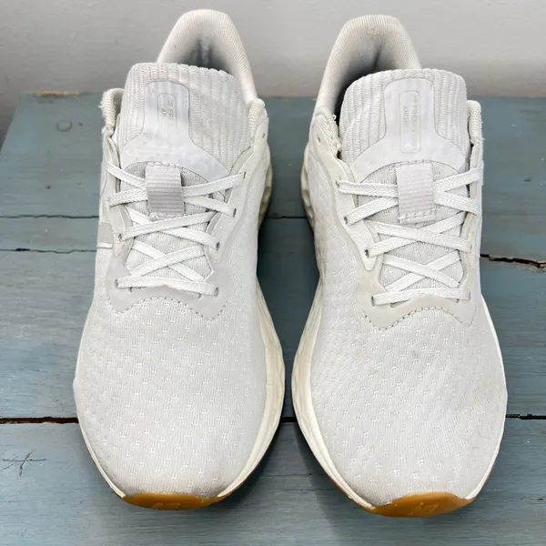 New Balance Fresh Foam Arishi v4 Light Grey White Gum Runnin Shoes WARISEG4 8.5W - Image 8