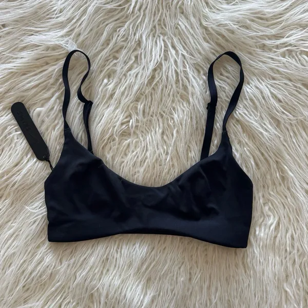 Nike Skims Matte Micro Scoop Bra Obsidian Size XS - Image 2