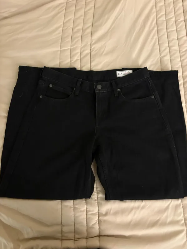 NWOT GAP Women’s Black Low Rise Barrel Jeans - Image 3