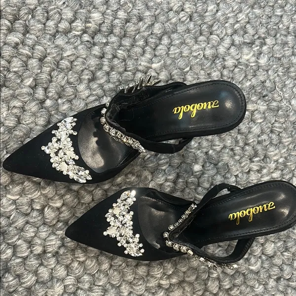 Non Signe Elegant Black Crystal Embellished Slip On Heel Size 7 - Image 2